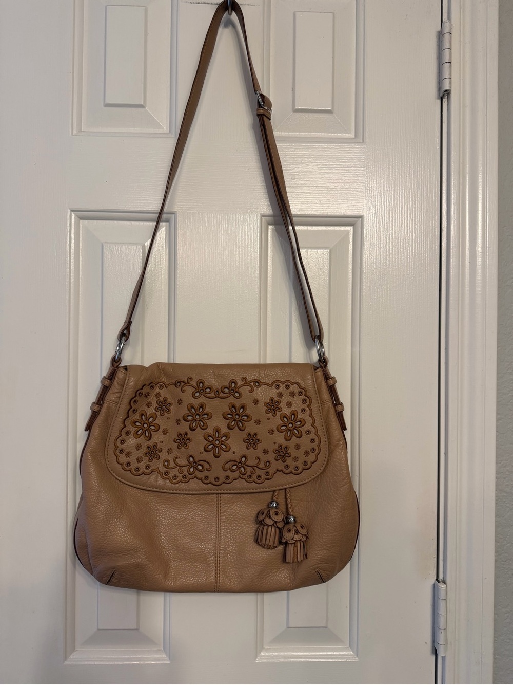Brighton Floral Appliqué Leather Shoulder Bag - Tan
